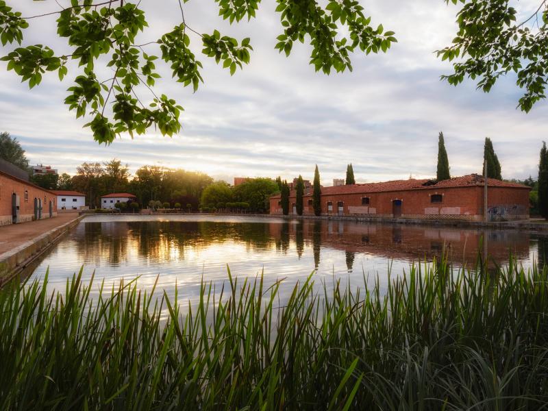 Dársena del Canal de Castilla